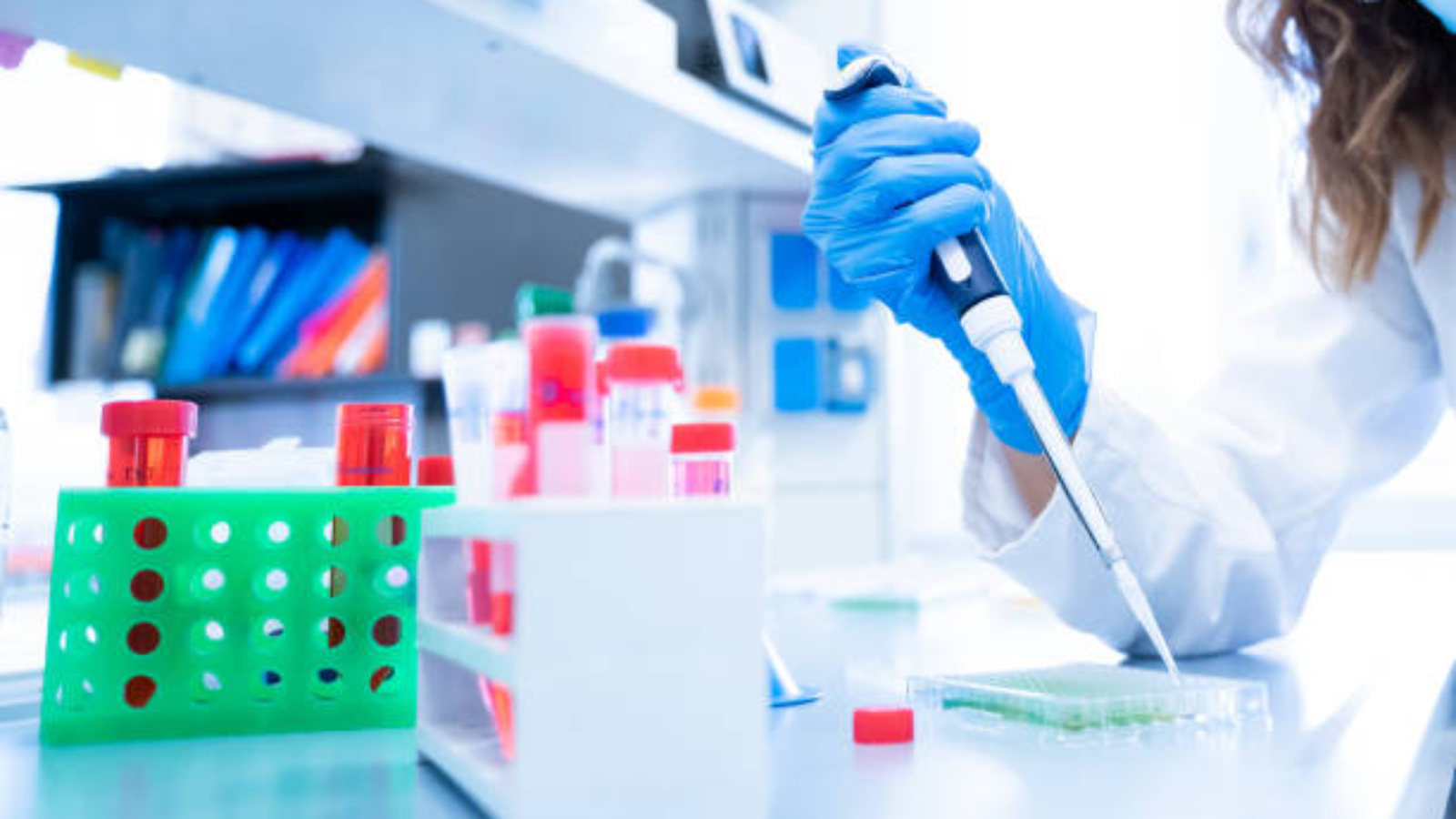 Research Chemicals in Labs: Are They Replacing Tradition